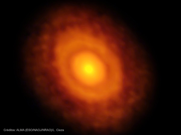 (Español) Fuego y Hielo: ALMA nos muestra por primera vez la línea de nieve de agua en torno a una joven estrella en erupción